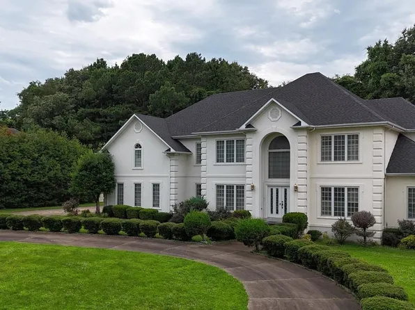 1414 Forest Dr, Union City, TN 38261