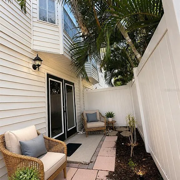 502 S Willow Ave #6 — Photo 23