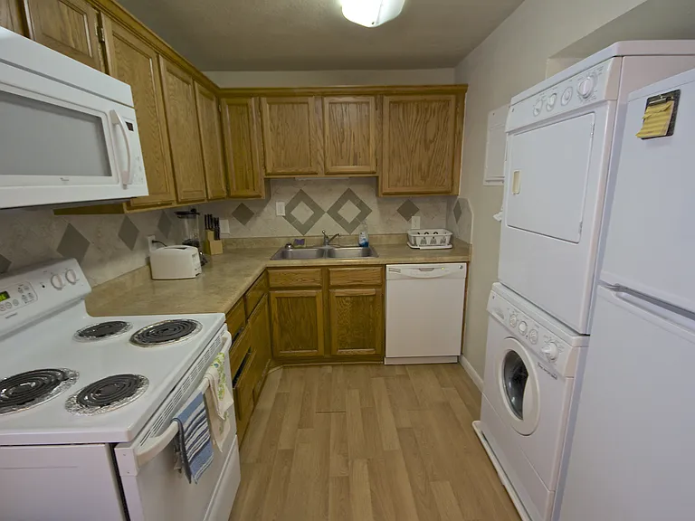724 W 1720 N #125 — Photo 14