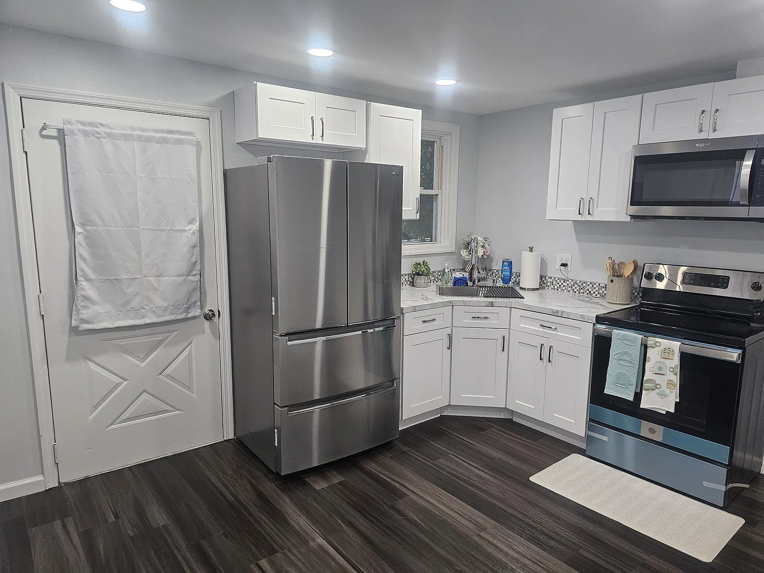 3 bed, $1,380 — Photo 3