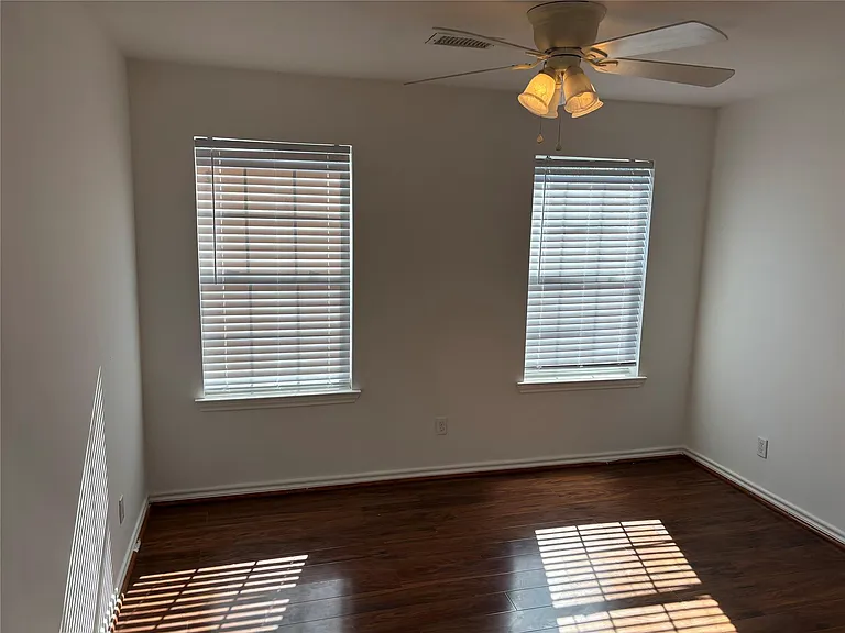 7834 Wolfield Ln — Photo 7