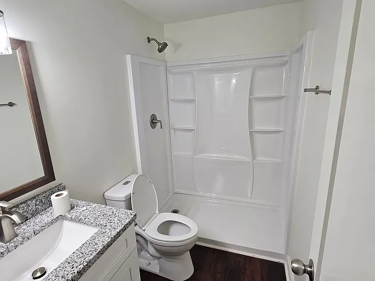 411 Parkway — Photo 7