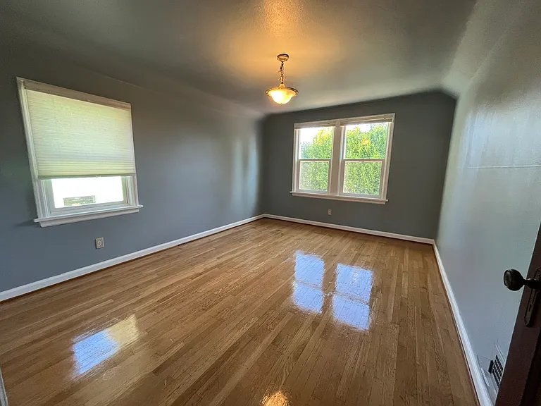 5824 NE 35th Ave — Photo 13