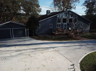 1437 Deerfield Way, La Follette, TN 37766