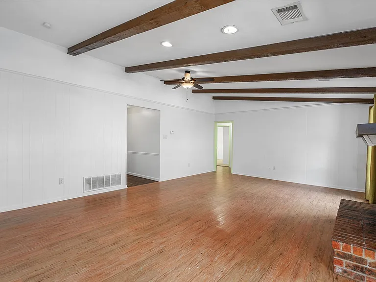 10057 Woodland Village Dr — Photo 7