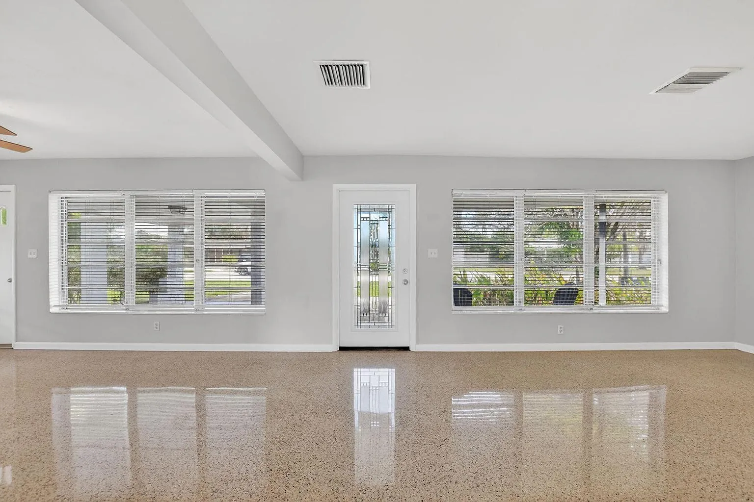 2 bed, 2.0 bath, 1222 sqft, $3,500 — Photo 4