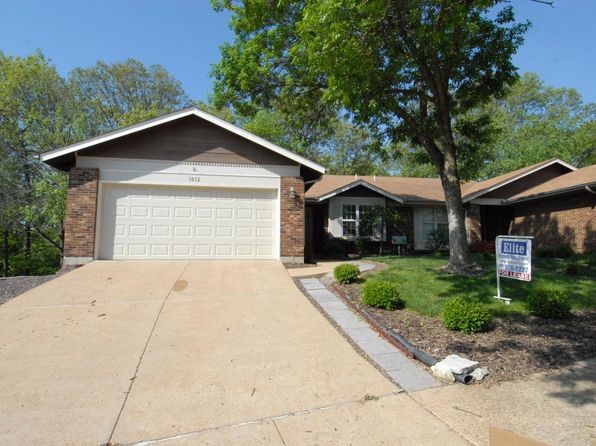 1032 Ridgeway Meadow Dr