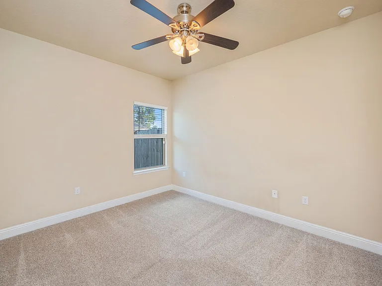 3927 Tuscany Way — Photo 14