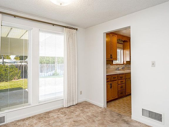 5th image of 1406 Sanford Ave