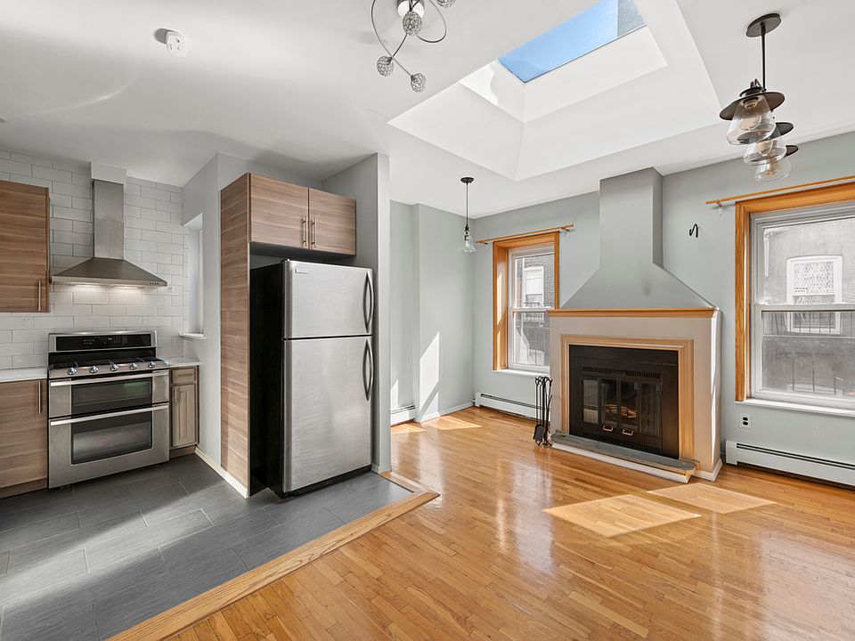 1st image of 632-634 11th St #9A