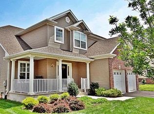 4 Hopkinson Ln, Somerset, NJ 08873