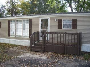 24 Armstrong St, Flushing, MI 48433