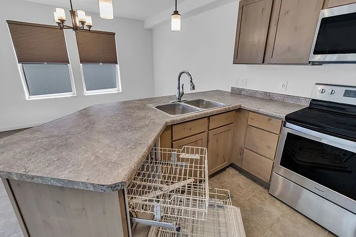 380 White River Dr — Photo 19