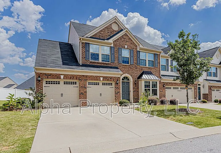 106 Middleby Way — Photo 2