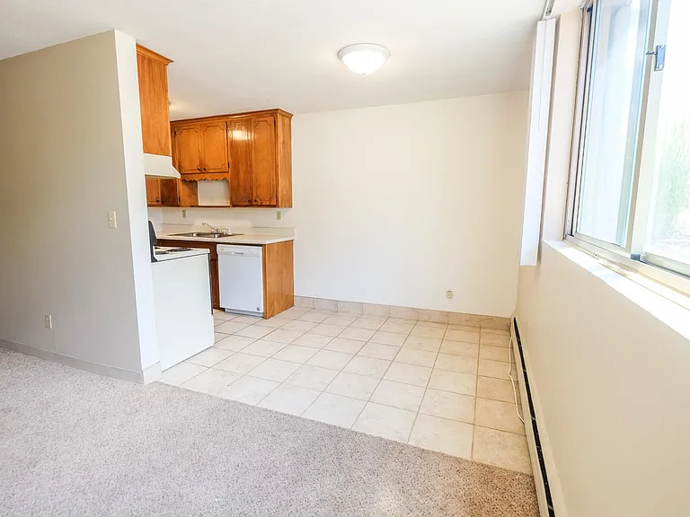 Grand Place Apartments — Photo 13