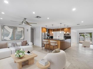 290 NE 29th St, Boca Raton, FL 33431