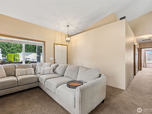5th image of 19624 71st Avenue Ct E