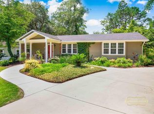 563 Vaux Hall Ave, Murrells Inlet, SC 29576