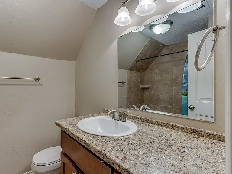 1515 Charles St — Photo 31