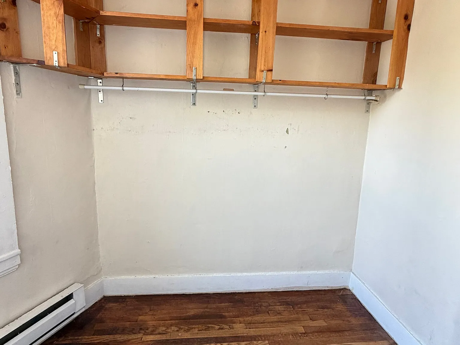 1 bed, 1.0 bath, $2,250 — Photo 2