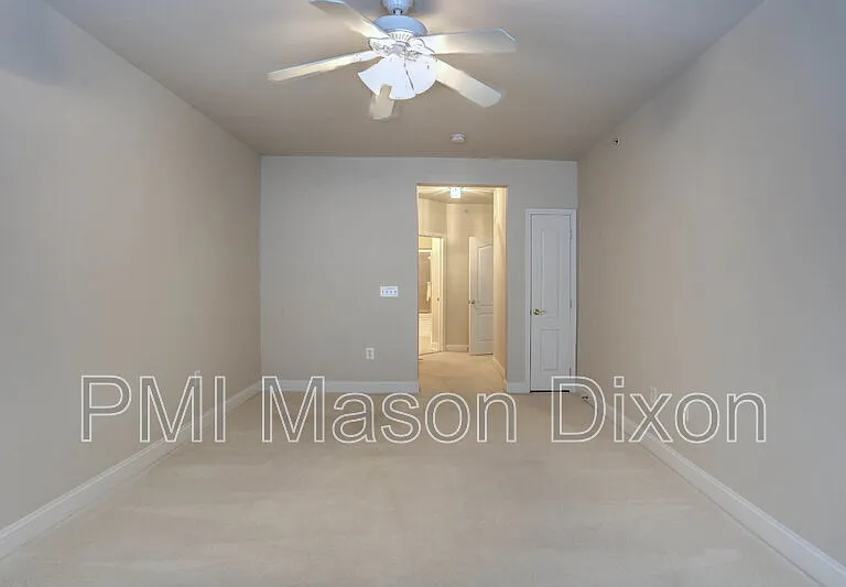 5801 Clipper Ln #404 — Photo 26