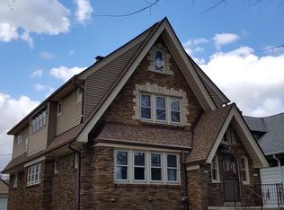 (Undisclosed Address), Milwaukee, WI 53213