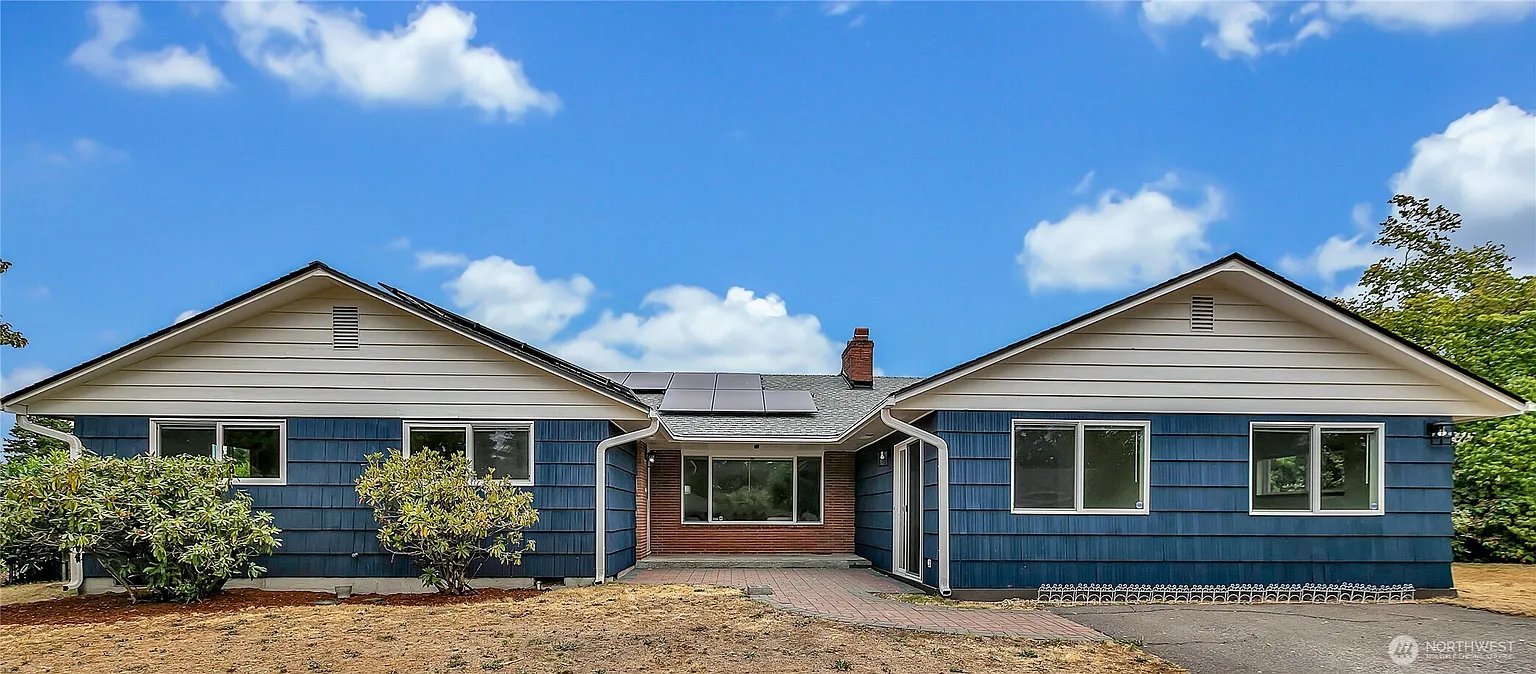 10521 Douglas Dr SW photo 1