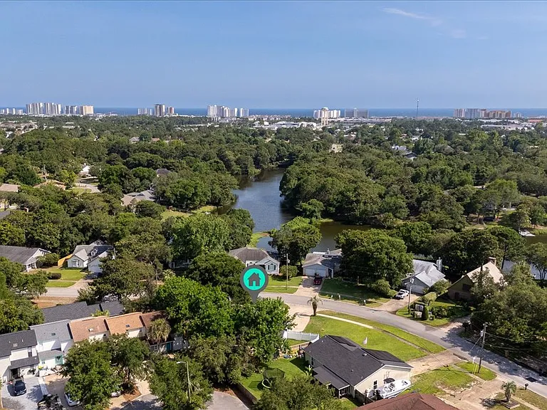 817 N Lakeside Dr — Photo 50