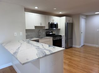 15 Main St APT 6, North Reading, MA 01864