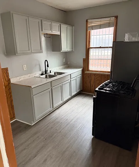 3757 Blaine St — Photo 5