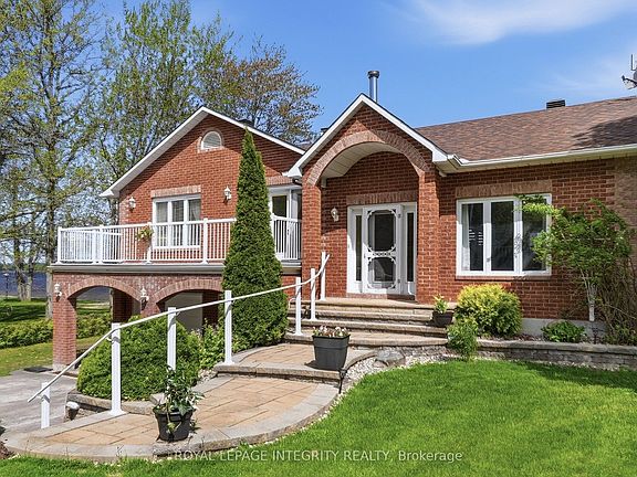 3rd image of 472 Pago Dr