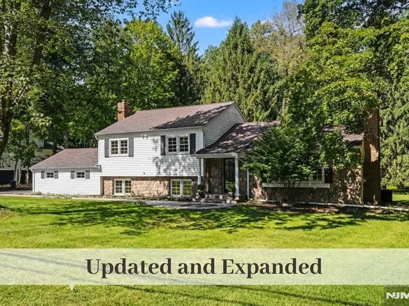 25 Ripplewood Drive, Upper Saddle River, NJ 07458