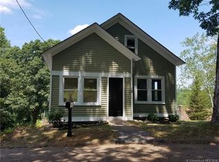 12 McKay St, Norwich, CT 06360