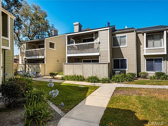 2nd image of 5846 Portsmouth Rd #281