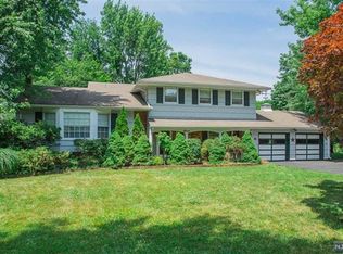 7 Dana Pl, West Caldwell, NJ 07006