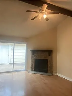 2 bed, 2.0 bath, 6400 sqft, $1,200 — Photo 1