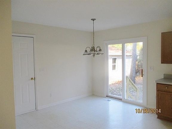 4th image of 7620 Horseshoe Blvd