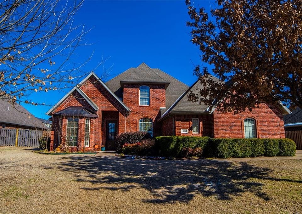 1st image of 620 N Mulligan Dr