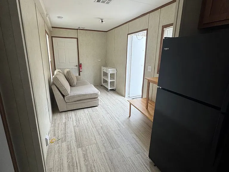 307 Hilltop Rd NE — Photo 6