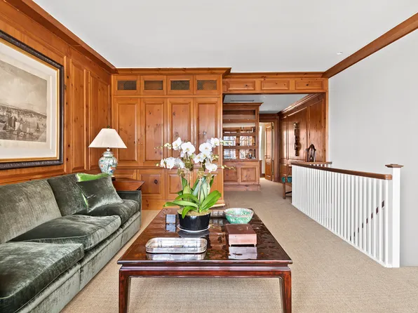 15 Sutton Place image 18 of 30