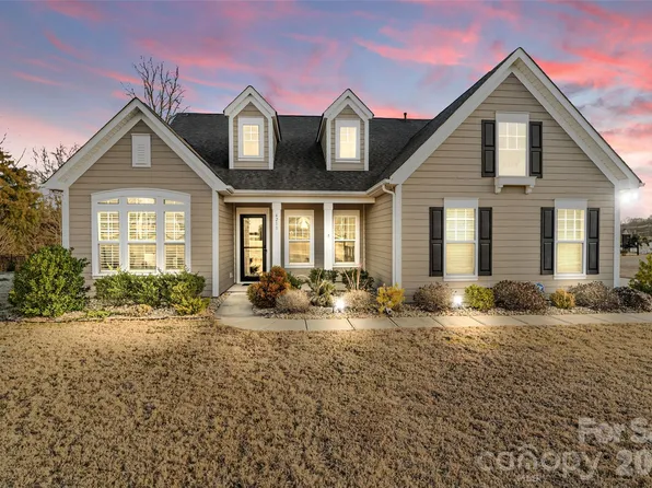 4211 Maggie Springs Way, Clover, SC 29710