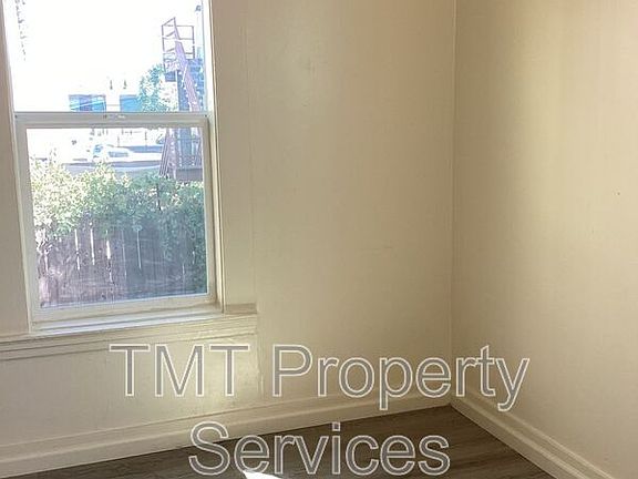 4th image of 527 E Lindsay St APT 2