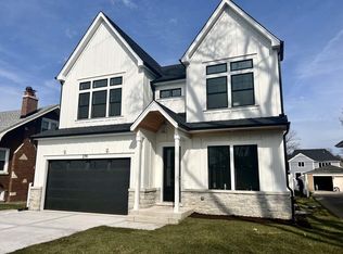 279 N Michigan Ave, Elmhurst, IL 60126