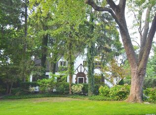 15 Longview Rd, Port Washington, NY 11050