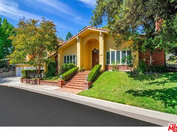 4949 Palomar Dr, Tarzana, CA 91356