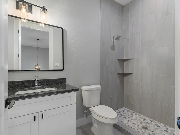 2818 Chicago St — Photo 14