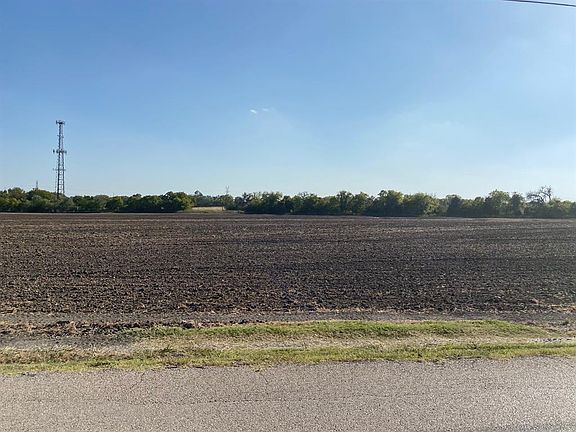 5th image of Elm Dr