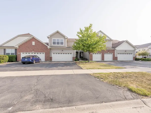 253 Dorset Ave, Oswego, IL 60543