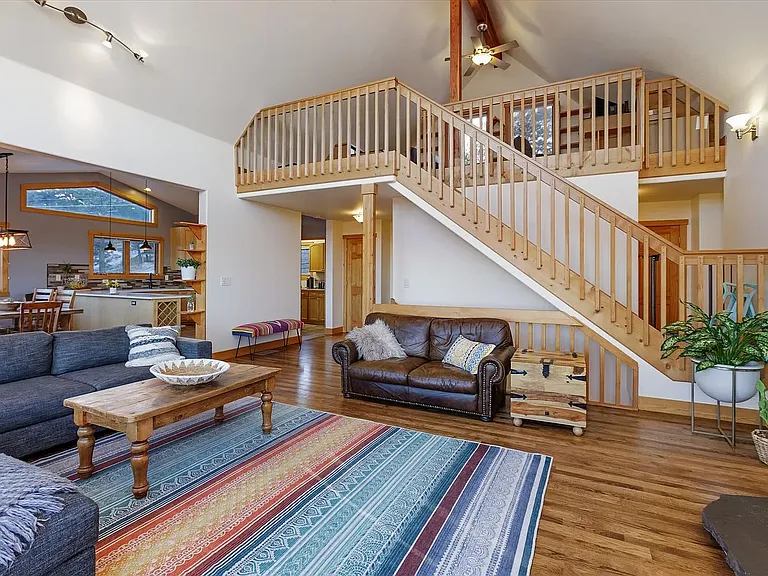 53 Paradise Rd — Photo 3