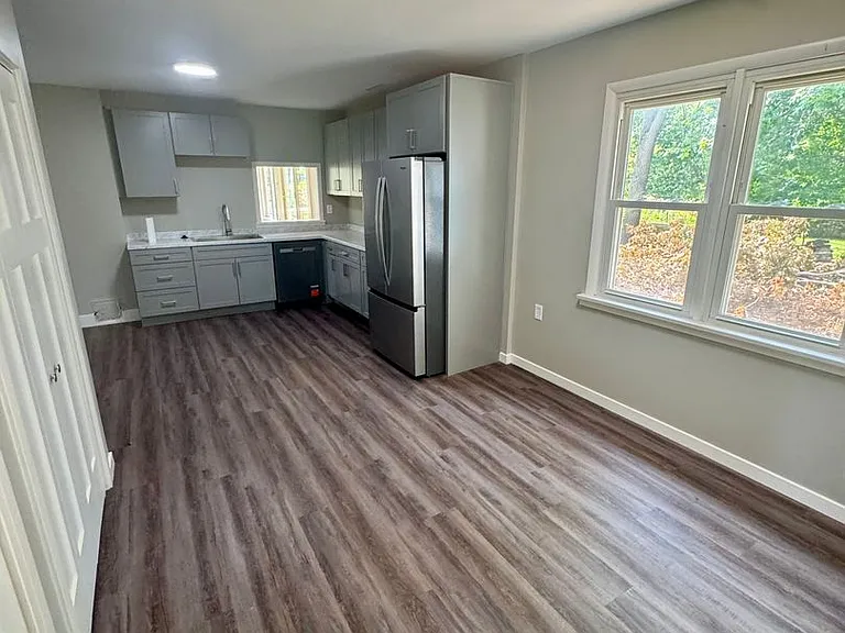 9219 N 100 W — Photo 11
